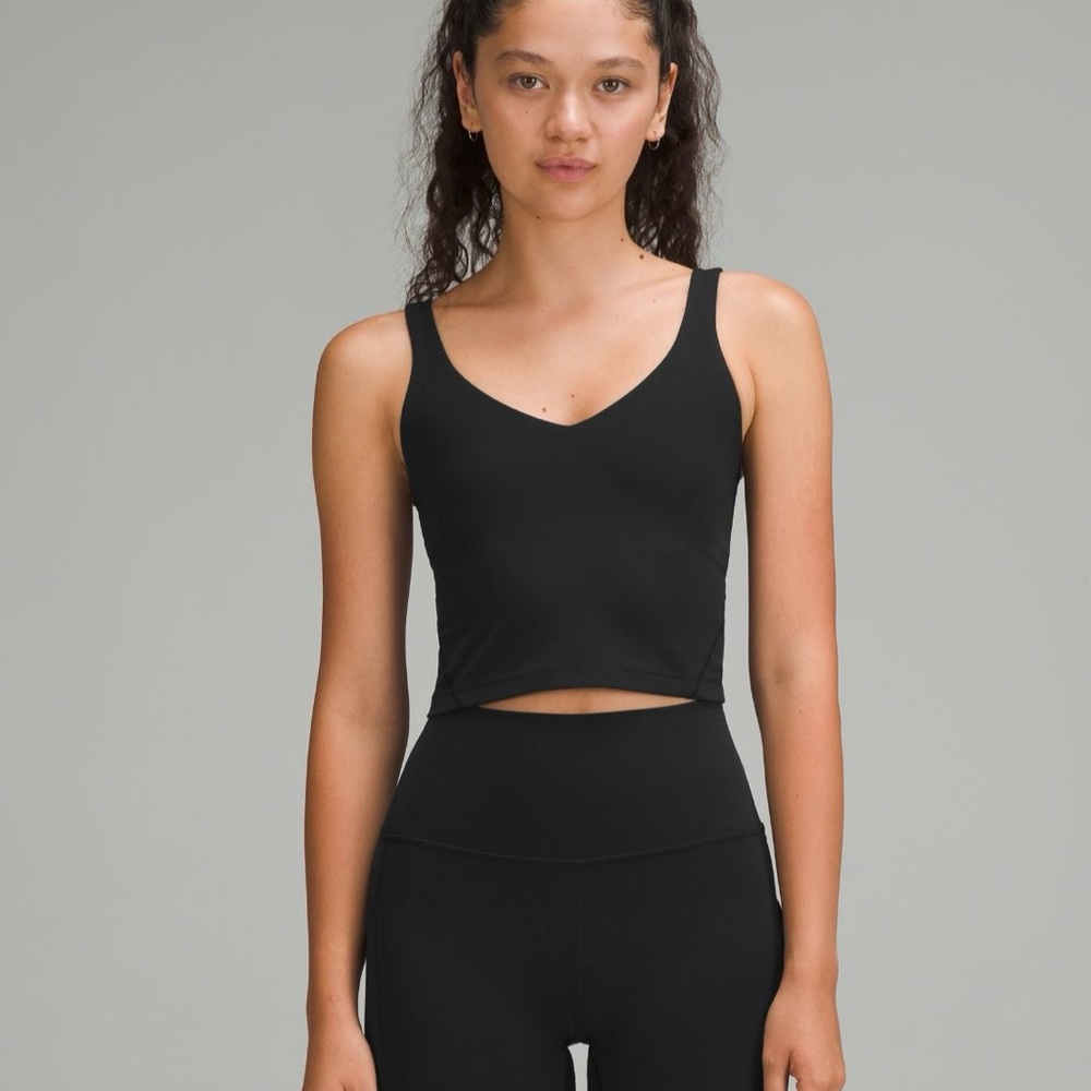 Lululemon Align Tank Top in Black - size 8
